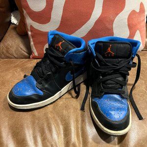 AIR JORDAN 1 MID 'ROYAL SPLATTER'